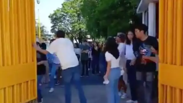 Luego de 29 días cerradas, las instalaciones del CCH Naucalpan fueron entregadas a la comunidad estudiantil