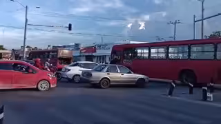 Apagón masivo afecta a habitantes y comerciantes de 30 regiones en Cancún: VIDEO