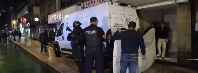 La Fiscalía de la CDMX localizó los cuerpos de tres personas en un inmueble de la Colonia Juárez en la Alcaldía Cuauhtémoc