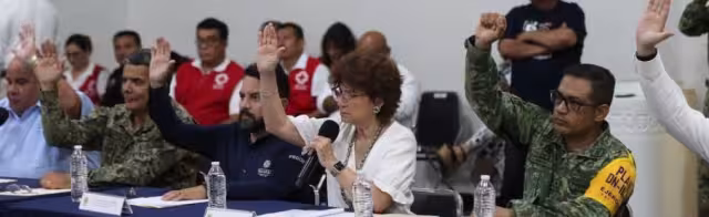 María Fritz Sierra en la sesión extraordinaria del Comité de Emergencias de Yucatán