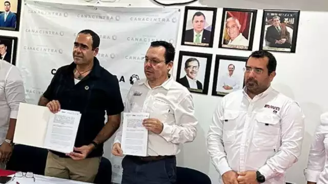Así se desarrolló la firma de acuerdos de Fonacot en Coatzacoalcos
