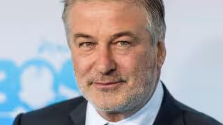 Cancelan juicio del actor Alec Baldwin por presunto homicidio involuntario