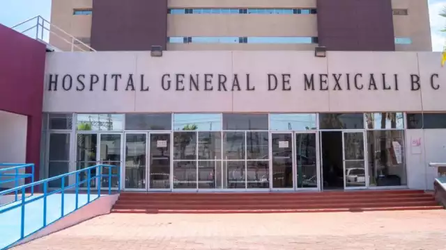 El hombre fue abatido en la explanada del Hospital General de Mexicali