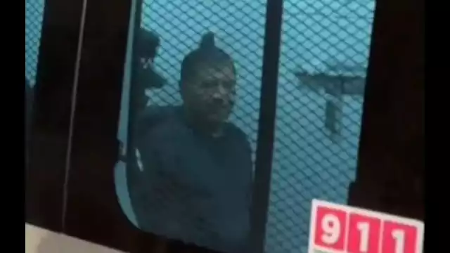 Mario Marín, exgobernador de Puebla, fue trasladado durante la madrugada a su casa en Puebla, para seguir su proceso en prisión domiciliaria