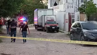 Hombre asesina a balazos a su esposa y amante dentro de motel en Cancún