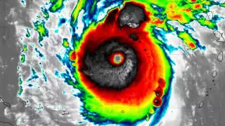 Huracán Beryl evoluciona a Categoría 5 en el Mar Caribe