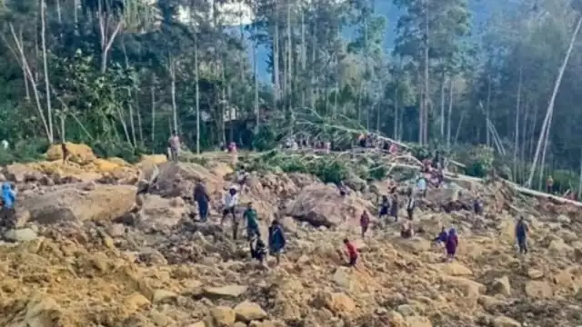 Una avalancha de tierra en Papúa Nueva Guinea enterró al menos a 300 personas