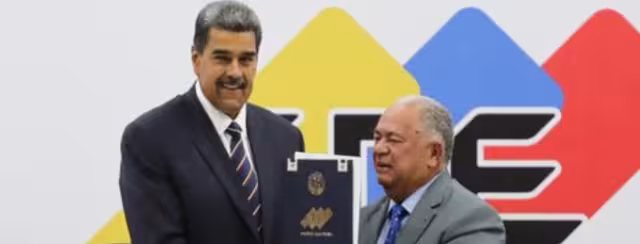 A menos de 24 horas del término de las elecciones en Venezuela, el tular del CNE, proclamó el triunfo de Nicolás Maduro