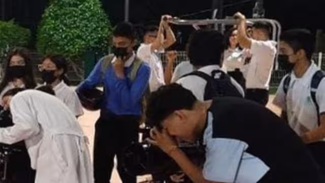 Jóvenes del club Miatsil Maya en José María Morelos