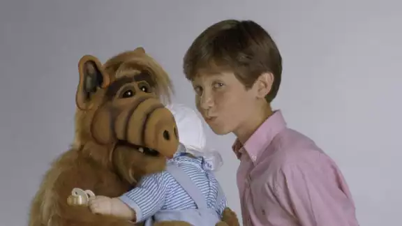 Alf junto a Benji Gregory en su juventud Alf junto a Benji Gregory en su juventud
