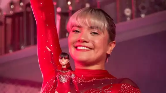 La gimnasta Alexa Moreno se ha convertido en una de las pocas mujeres en contar con una muñeca Barbie