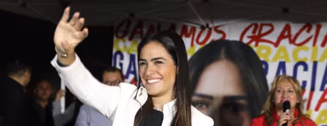 Alessandra Rojo de la Vega durante un recorrido en la colonia Guerrero