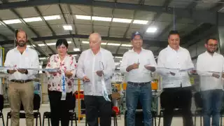 Mauricio Vila inaugura planta de radiadores automotrices en Umán