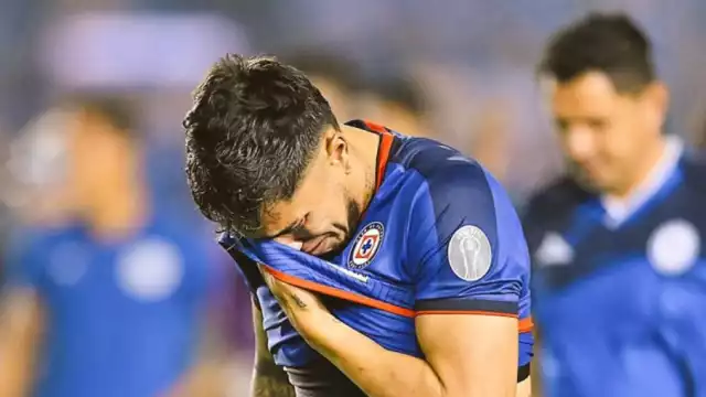 Carlos Salcedo, futbolista de Cruz Azul
