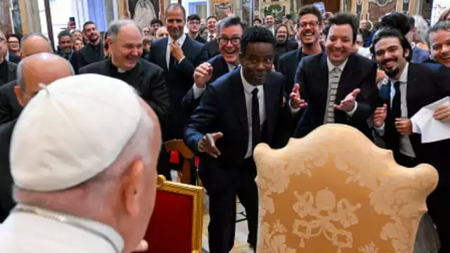 El Papa Francisco se reunió este viernes con comediantes de todo el mundo