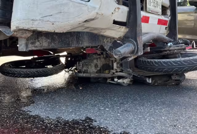 Así terminaron ambas unidades en Cancún