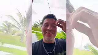 ¡Otro olvidado en Ciudad del Carmen! Oswaldo Silvas, de la Banda MS,  pierde su vuelo tras dormirse: VIDEO  