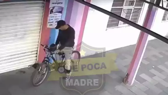 Hombre provoca incendio intencional en el lugar de trabajo de su exnovia en la CDMX Hombre provoca incendio intencional en el lugar de trabajo de su exnovia en la CDMX