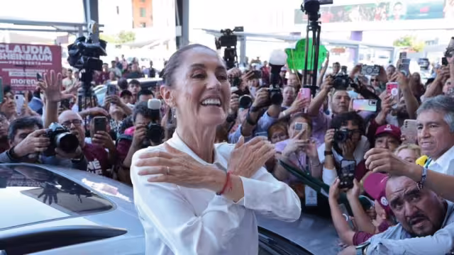 Claudia Sheinbaum, virtual presidenta electa, a su llegada al Aeropuerto Internacional de Monterrey