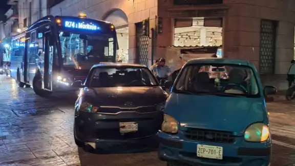 Así terminaron ambos automóviles en Mérida Así terminaron ambos automóviles en Mérida