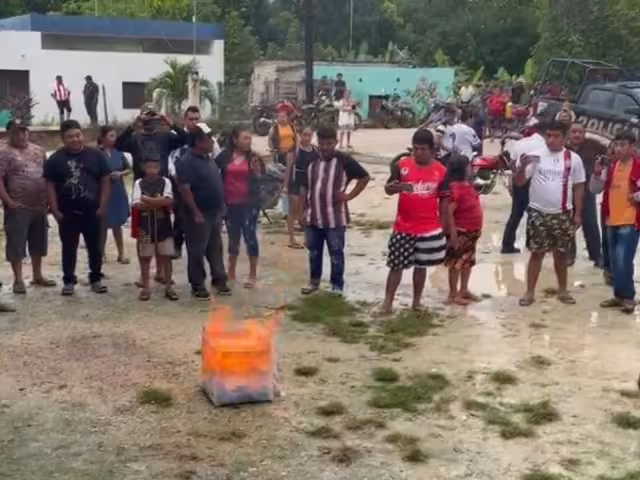 Pobladores de Cancabchén prendieron fuego a las urnas porque repetirán las elecciones.