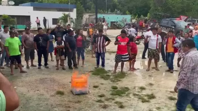 Pobladores de Cancabchén prendieron fuego a las urnas porque repetirán las elecciones.