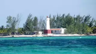 Faro de Cabo catoche de Isla Mujeres “amenazado" por la erosión del mar 