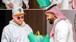 Canelo Álvarez llega a Arabia Saudita con recibimiento de jeque: Todo listo para su combate contra William Scull