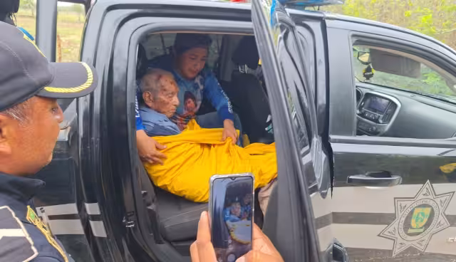 El abuelito presentaba varias lesiones tras extraviarse en el monte