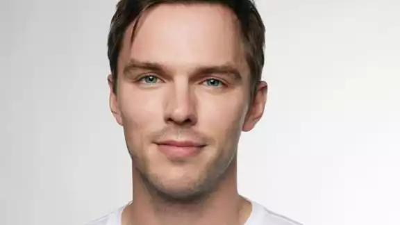 Nicholas Hoult es un talento que tuvo sus inicios en la televisión Nicholas Hoult es un talento que tuvo sus inicios en la televisión