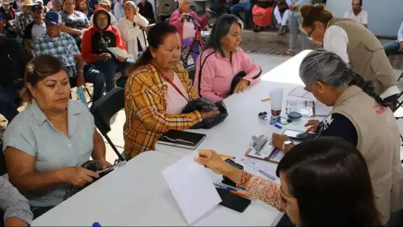 Mujeres de 60 a 64 años podrán registrarse para recibir la Pensión Mujeres Bienestar, con apoyo bimestral de 3 mil pesos. Mujeres de 60 a 64 años podrán registrarse para recibir la Pensión Mujeres Bienestar, con apoyo bimestral de 3 mil pesos.