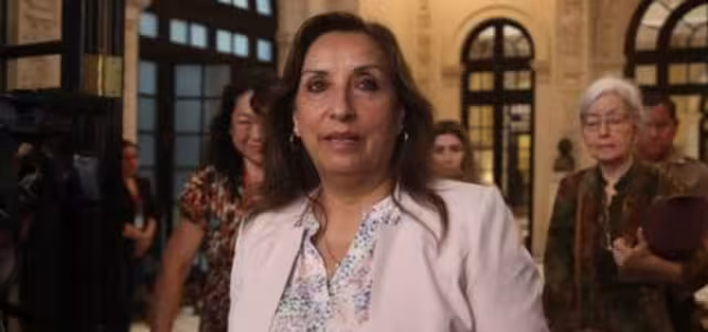 Dina Boluarte, presidenta de Perú
