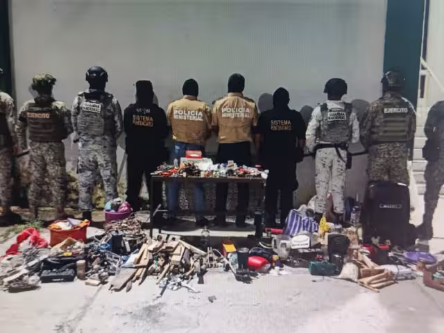 Efectivos federales realizaron un operativo sorpresa en el Cereso de San Francisco Kobén.