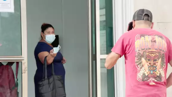 Se mantiene una vigilancia epidemiológica normal, y se recomienda seguir medidas preventivas en lugares públicos Se mantiene una vigilancia epidemiológica normal, y se recomienda seguir medidas preventivas en lugares públicos