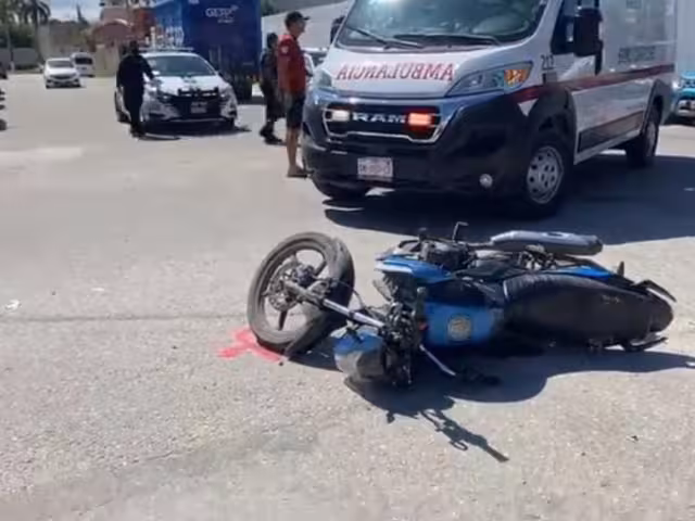 Motociclista pierde el control y termina lesionado en Villas del Río