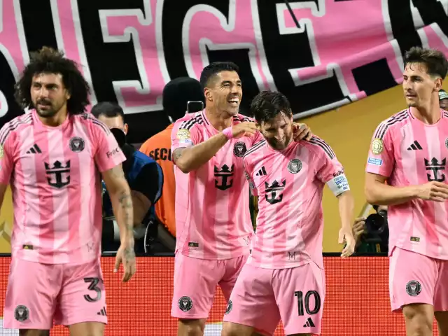 Lionel Messi y Luis Suárez festejan uno de los goles que anotó Miami ante Palmeiras.