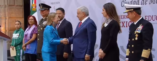 El Presidente de la República abandera a la delegación que acudirá a los Juegos Paralímpicos París 2024