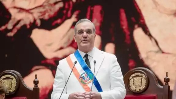 Luis Abinader asumió este viernes un segundo mandato como presidente de República Dominicana