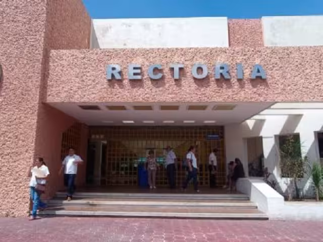 Existe una “lucha económica” por saldarse alrededor de 2.2 mmdp