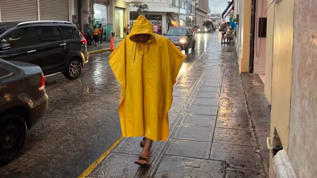 Procivy explicó que en el área donde se ubica la onda tropical predominan condiciones atmosféricas que limitan algún tipo de desarrollo