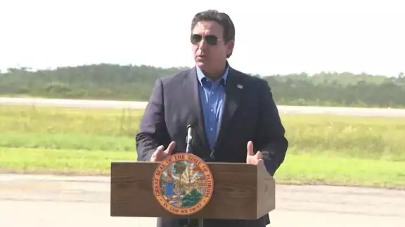 Ron DeSantis gobernador de Florida, Estados Unidos Ron DeSantis gobernador de Florida, Estados Unidos