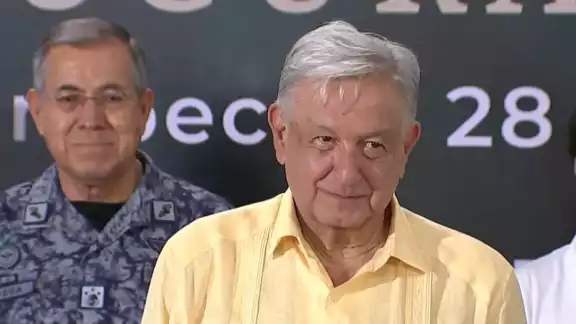 El presidente de México llegó a Campeche, momento histórico al ser acompañado por una presidenta electa