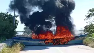 Exigen pescadores de Isla Arena vigilancia de Marina y Conapesca ante depredación del pulpo