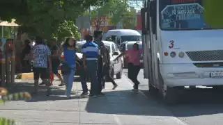  ¡No obstruyas los paraderos!: Ahora multarán a quienes no respeten el reglamento de tránsito  