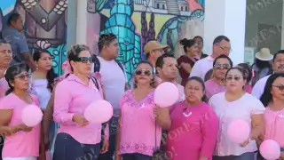 Champotón se viste de rosa en marcha por la prevención del cáncer de mama