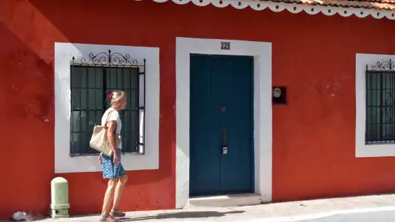 El clima tropical es muy deseado para quienes son de zonas frías El clima tropical es muy deseado para quienes son de zonas frías