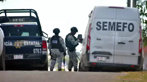 Elementos de la Guardia Nacional recorrieron varias cuadras a la redonda desde donde se cometió el crimen, en la colonia Pablo García Elementos de la Guardia Nacional recorrieron varias cuadras a la redonda desde donde se cometió el crimen, en la colonia Pablo García