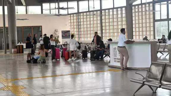 Las estaciones y circuitos de Escárcega hasta Chetumal, e incluso de Chetumal a Playa del Carmen, esperando que todo el circuito esté al 100 ciento. Las estaciones y circuitos de Escárcega hasta Chetumal, e incluso de Chetumal a Playa del Carmen, esperando que todo el circuito esté al 100 ciento.