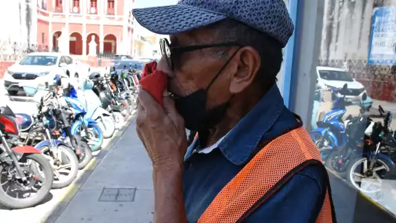Especialistas señalan que la falta de aplicación de las vacunas repuntó en el número de contagios Especialistas señalan que la falta de aplicación de las vacunas repuntó en el número de contagios