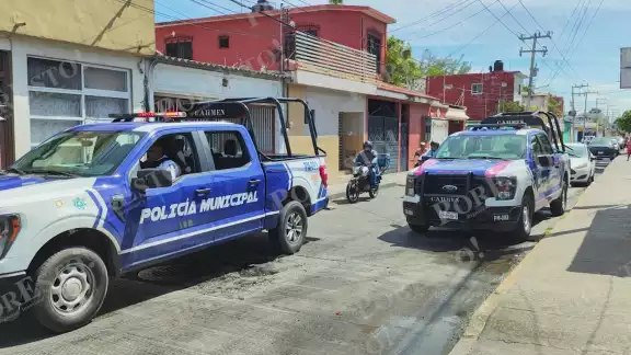 Delincuente armado huye tras fallido asalto en colonia Cuauhtémoc Delincuente armado huye tras fallido asalto en colonia Cuauhtémoc